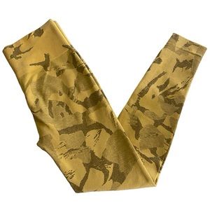 [Gymshark] Adapt Camo Leggings